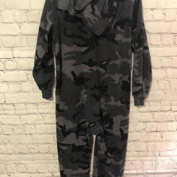 Bundle Box of 6 items!!! Size 7/8 Boys!!! - Picture 16 of 16